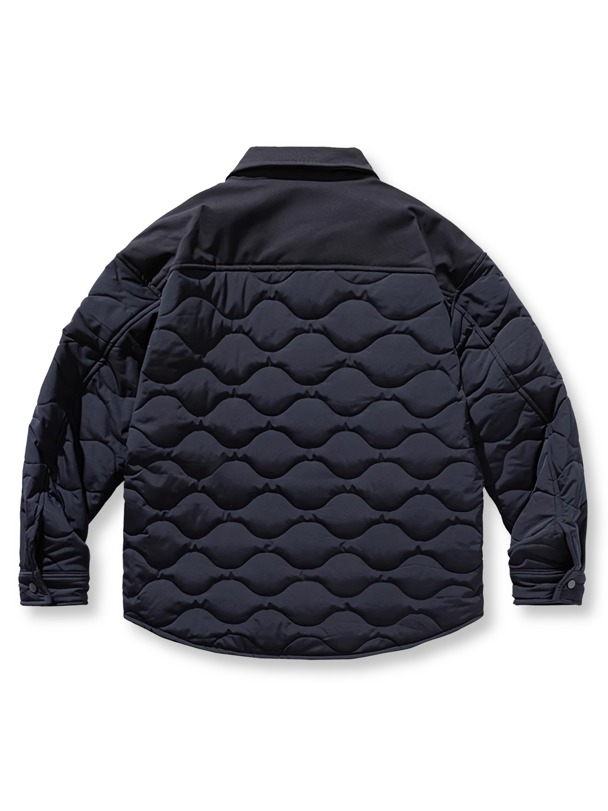 製品画像：
キルティング加工の多ポケット中綿ワークジャケット。クラシックなミリタリーデザインと高い耐久性を備え、収納力に優れた大容量ポケットが特徴。寒い季節にも最適な防寒性。

詳細画像：
キルティングデザインとミリタリースタイルを融合した中綿ジャケット。多ポケット仕様で実用性抜群、ゆったりとしたフィット感が快適な着心地を提供します。防寒性を高めるデザイン。