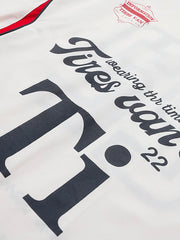 ヴィンテージサッカートレーニングシャツのエンブレムのディテール