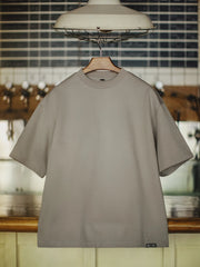 グレイッシュカーキの小立ち襟ワイドTシャツ前面全景