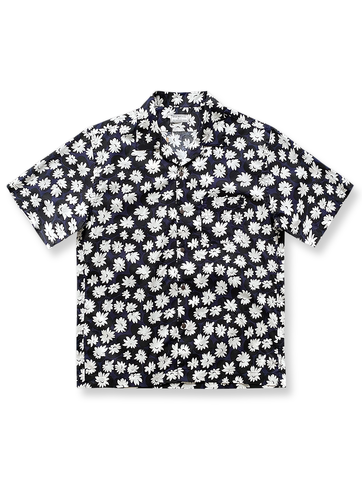  ミッドナイトブルーのデイジープリントキューバカラー ハワイアン半袖シャツの正面図。