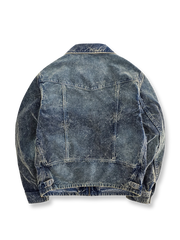 製品画像
タイダイ加工とヴィンテージ加工が特徴の多ポケット ワークジャケットの正面全体画像。100%コットン素材とショート丈デザインが際立つ個性的な一着。

詳細画像
YKK製の真鍮ジッパーとアンティーク調スナップボタン、多ポケットデザイン、そしてタイダイ加工の独特な風合いをクローズアップした画像。高級感とヴィンテージ感が融合したディテール。