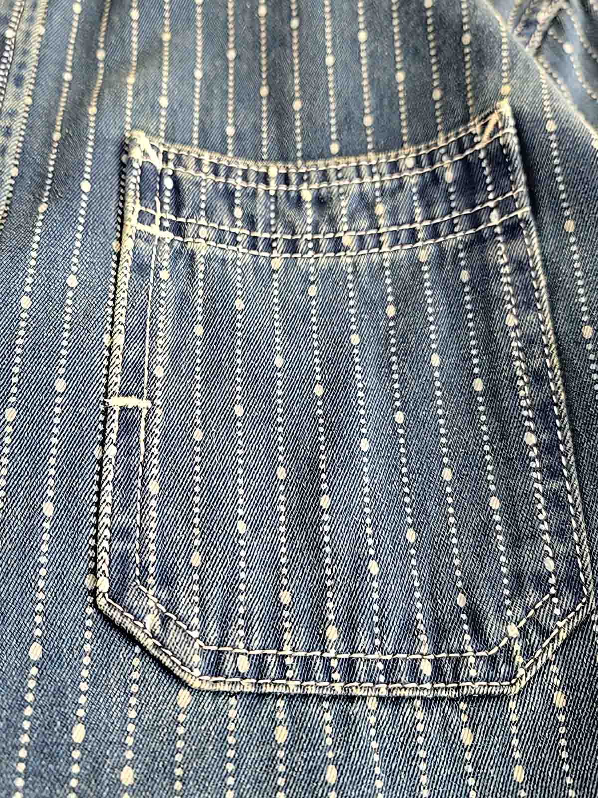 詳細画像: 藍染めストライプシャツの両胸ポケットのディテール