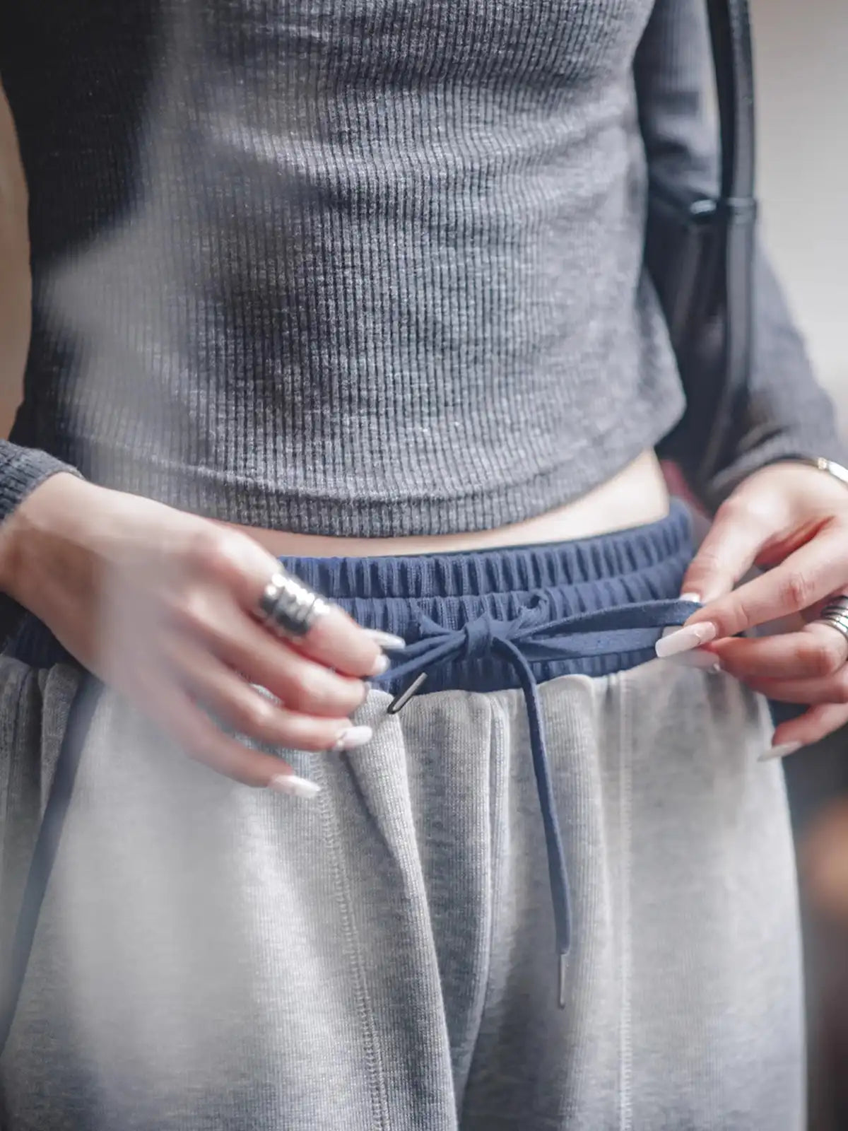 ウエストドローコード、裏起毛生地、裾リブ