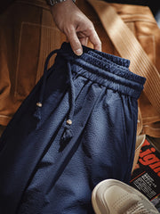 シャンタン素材のバルーンパンツ、ウエストドローコード付き