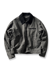 製品画像: アメリカンヴィンテージ加工のショートジャケット正面画像、ルーズシルエットとヴィンテージ感が特徴。
詳細画像: コーデュロイ襟とウォッシュ加工のディテール画像、レトロな雰囲気を強調。