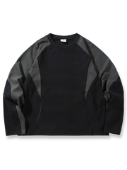 製品画像
「バイカラーパッチワーク クルーネックTシャツの正面全体図。ストリートとレトロスポーツを融合したデザインが特徴で、大胆なバイカラーパッチワークとクラシックなクルーネックの組み合わせが印象的。柔らかいコットン素材を使用し、通気性と耐久性を備えたトレンドアイテム。」

詳細画像
「バイカラーパッチワーク クルーネックTシャツのディテール特写。流れるようなパッチワークラインが視覚的な奥行きと立体感を演出し、高品質コットン素材の柔らかな肌触りと耐久性を強調。ファッション性と実用性を兼ね備えたデザイン。」