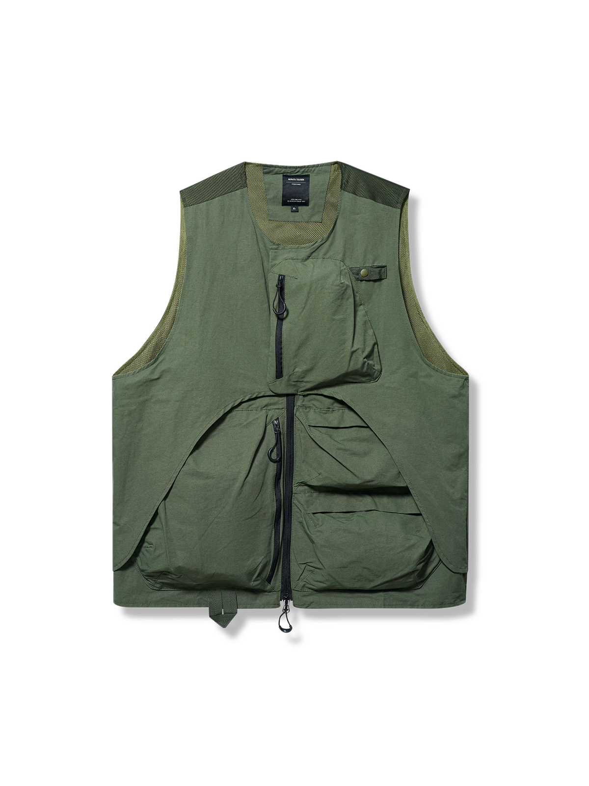 立体ポケット付き多機能ベスト