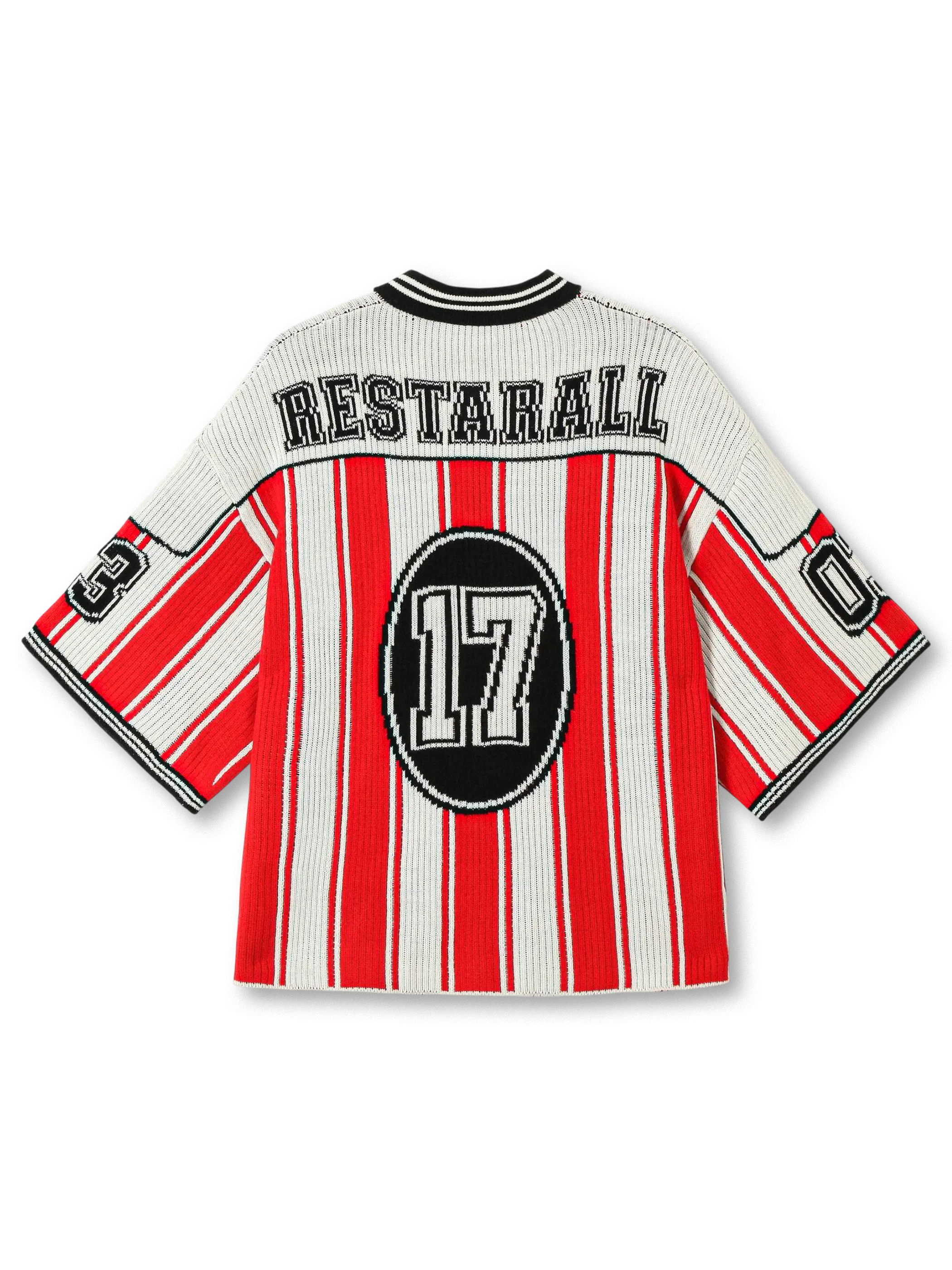 立体編みストライプ、17番ワッペン、Vネック衿元