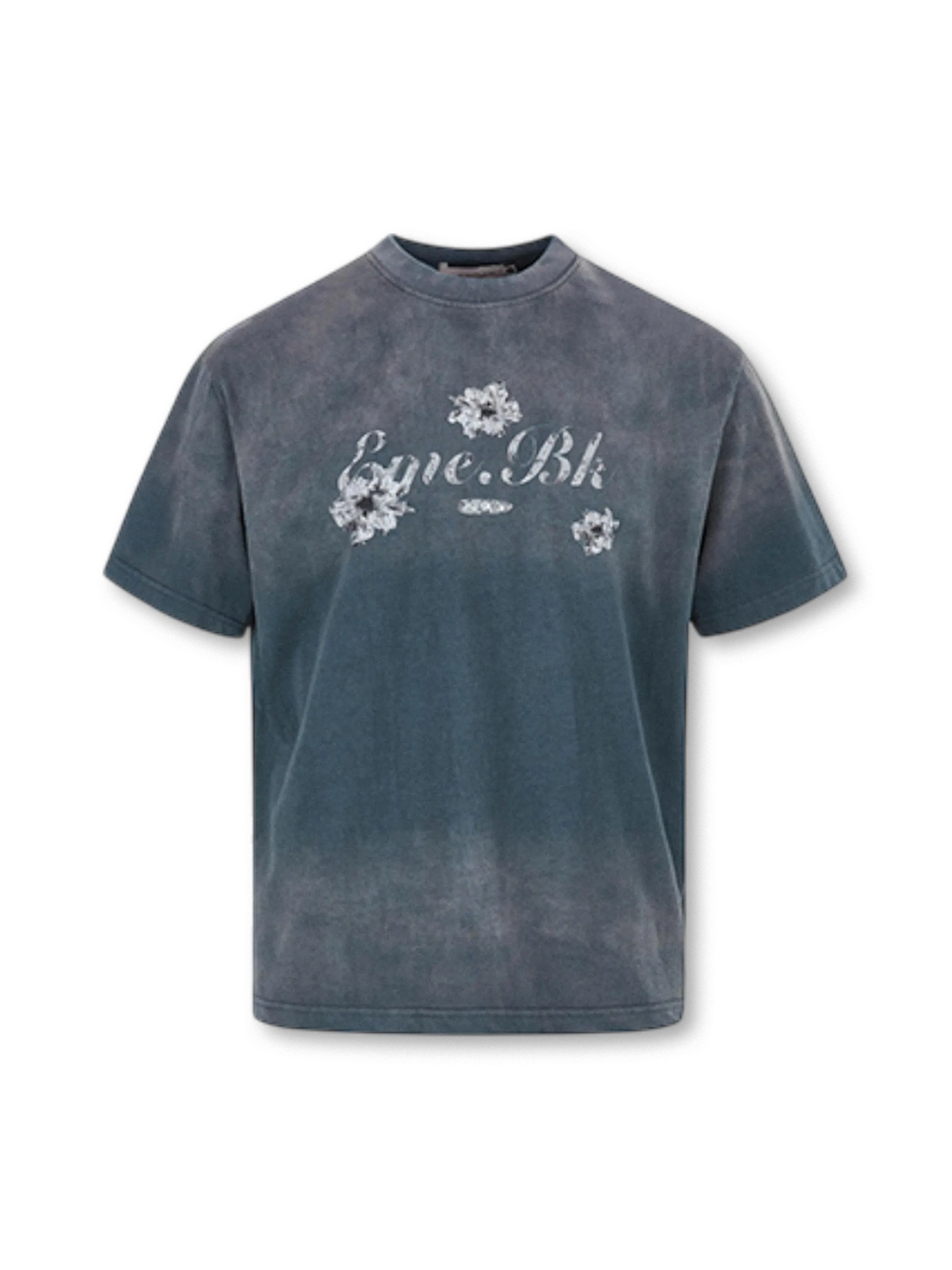 グラデーションブルーからグレーへの染め分けが映える正面ボクシーTシャツ