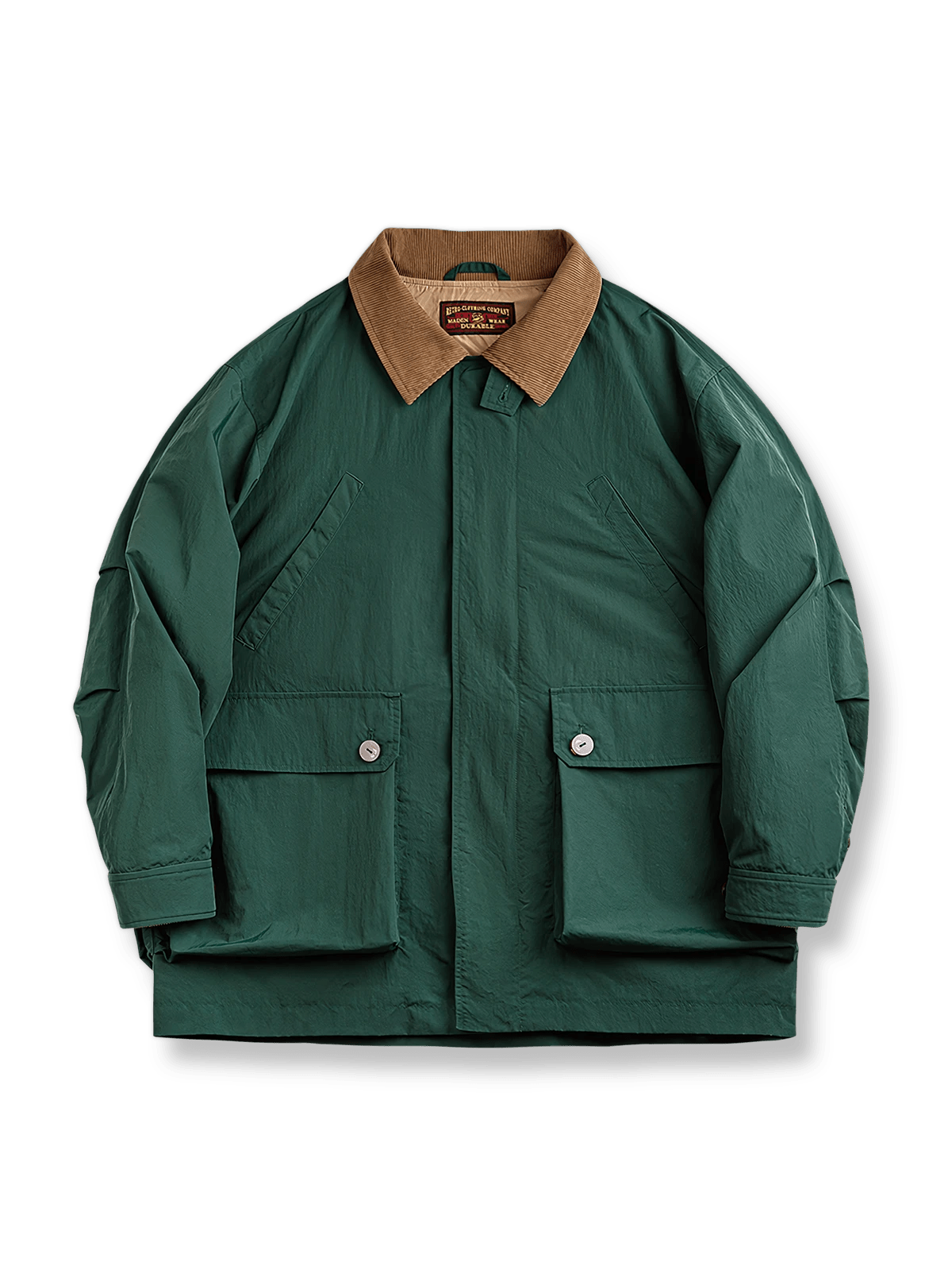 軽量織物の4ポケットハンティングジャケット。2WAY襟、ダブルタックプリーツ袖、エンボスボタンとスタンドカラーを備えたアメカジヴィンテージスタイルアイテム。