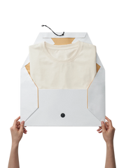 アメリカンレトロな風合いのコットン100％半袖Tシャツ。