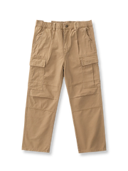 洗い加工と多彩なポケットが特徴のカーゴパンツ。