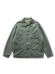 頑丈なデニム生地のアメリカンヴィンテージワークジャケット。ウォッシュ加工と実用的なポケットが特徴。