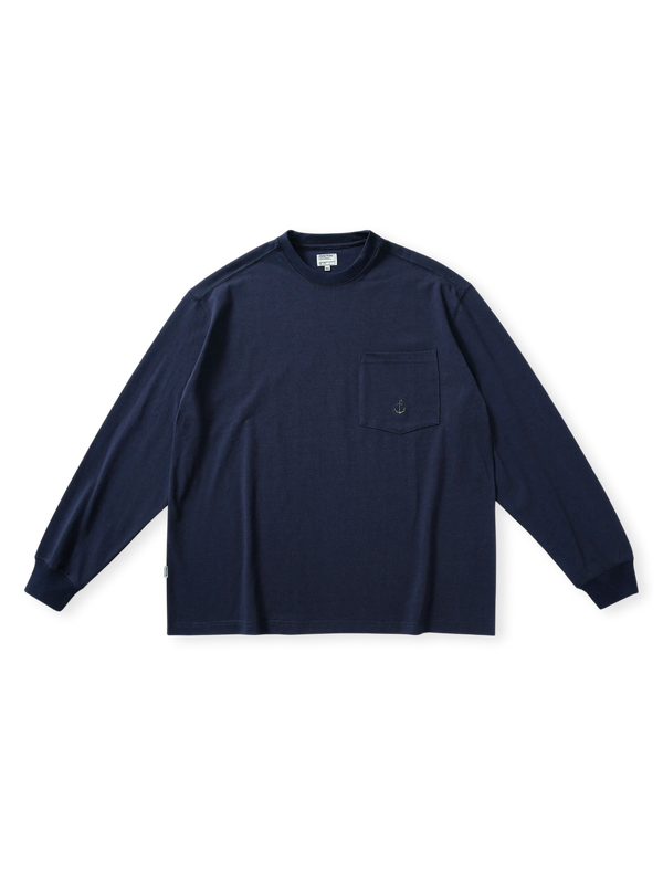 船錨刺繍付き胸ポケットとリブ丸首が特徴の300g強捻生地ロングスリーブTシャツ。耐摩耗性あり。