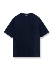 竹節コットンポケット付きTシャツ。