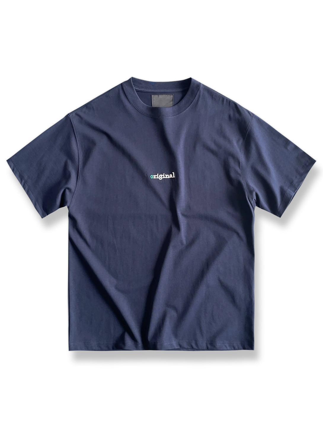 シンプルな英字プリント入りのベーシッククラシックプリント半袖Tシャツ