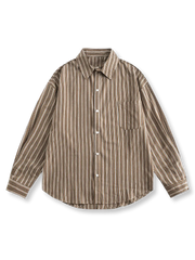 細やかなストライプ柄とボタンダウン襟が特徴のシャツ。
