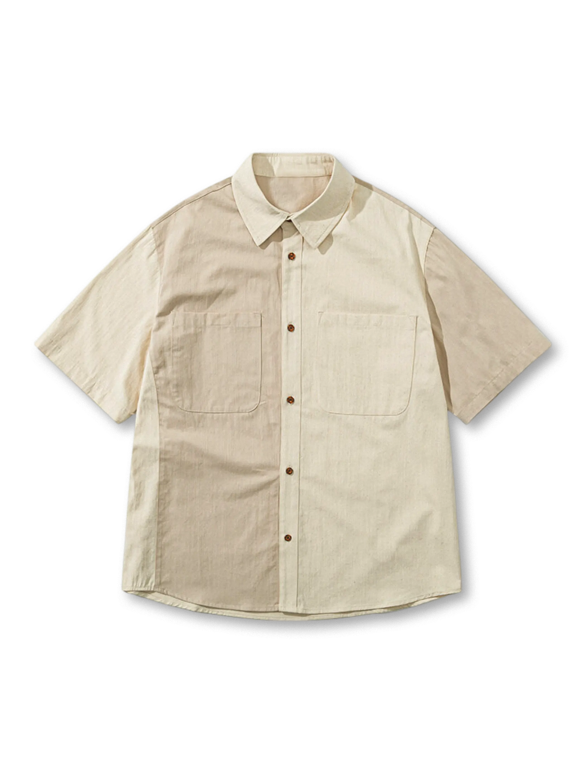 ミリタリーテイストとバイカラーが特徴のリラックスフィット半袖シャツ