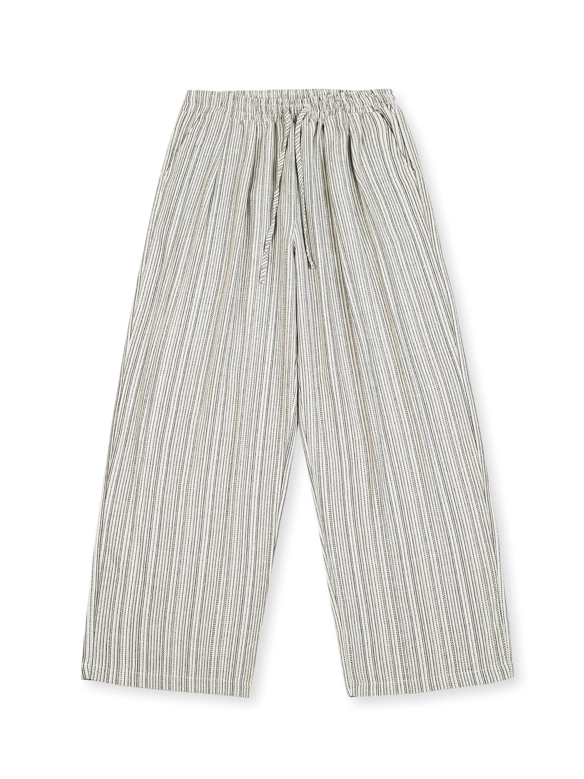 リネン混紡素材のバイカラーストライプリラックスパンツ、脚を長く見せる縦ストライプデザイン