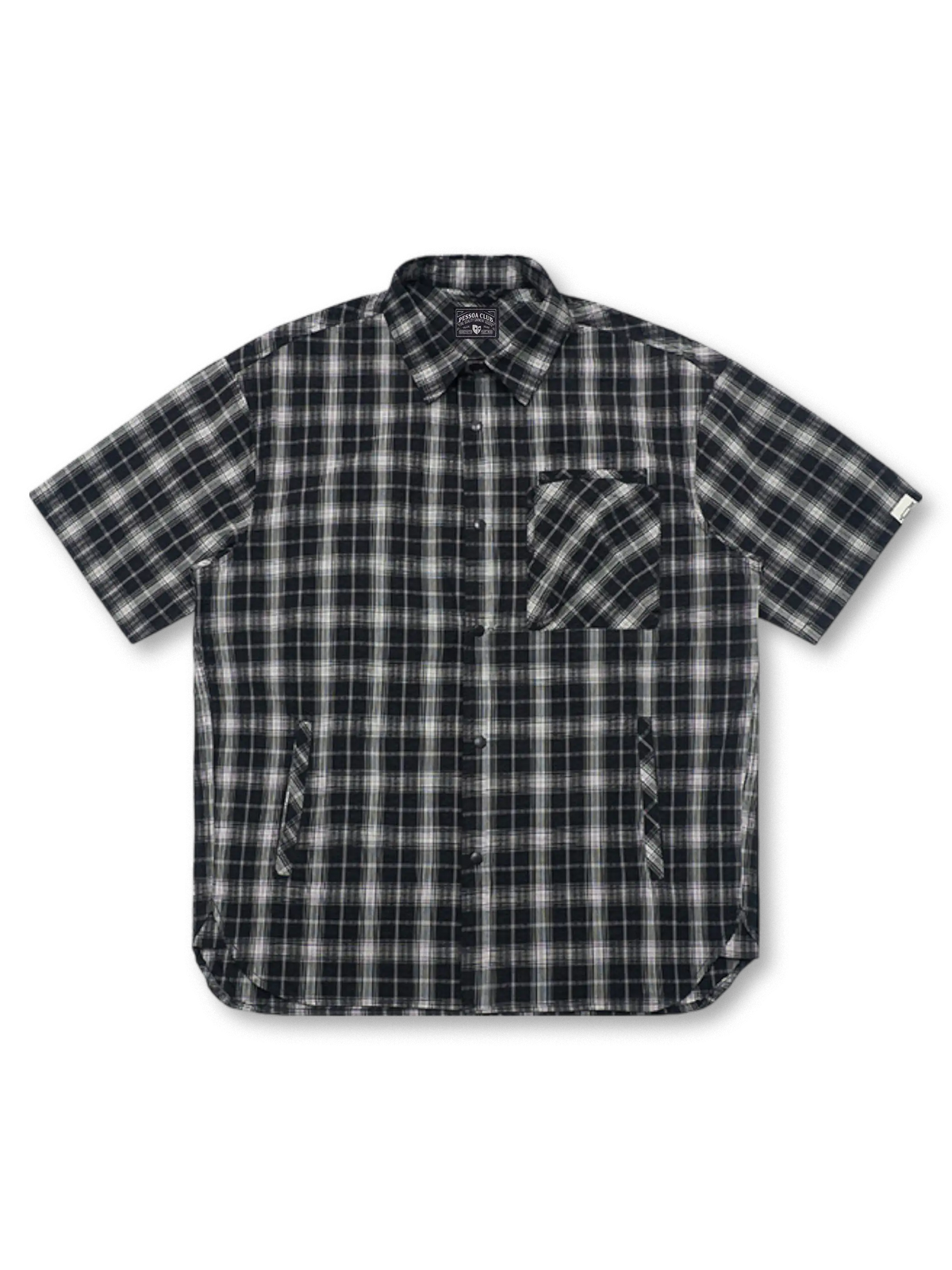 大柄チェックとガセットヨークが映えるワークシャツ