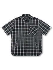 大柄チェックとガセットヨークが映えるワークシャツ