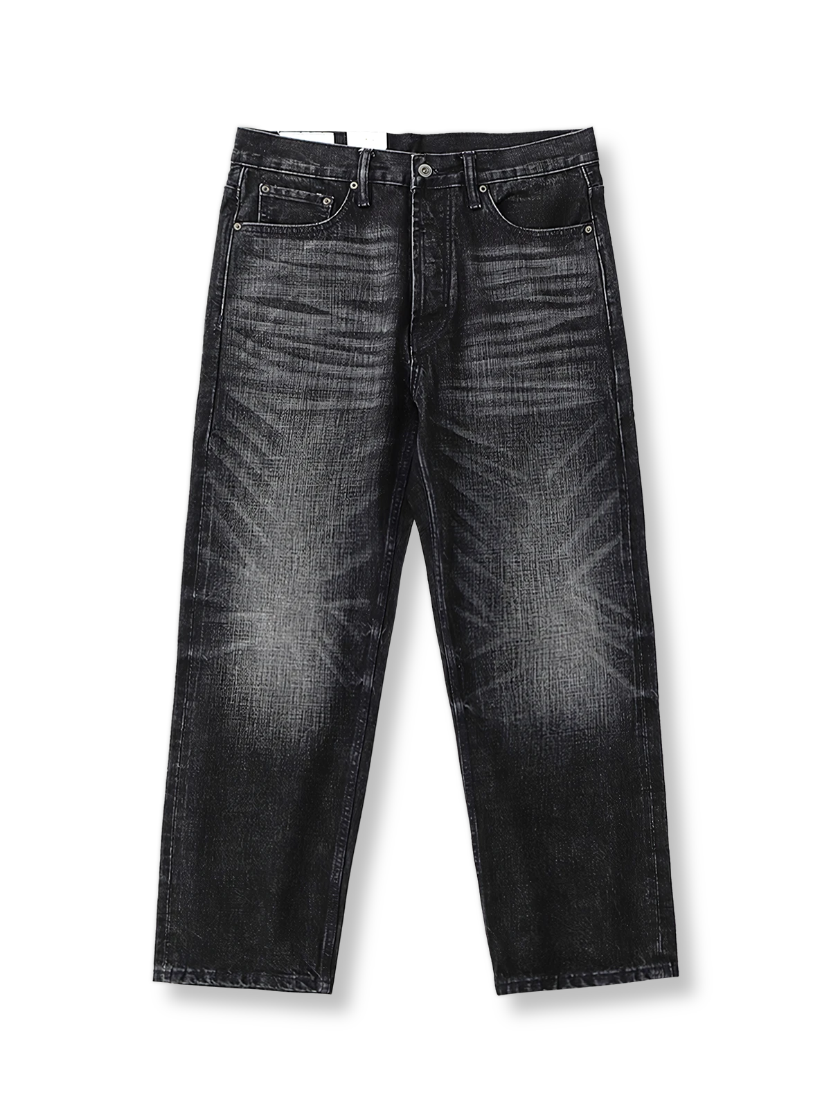 ブラックウォッシュ加工が映えるストレートデニムパンツ。