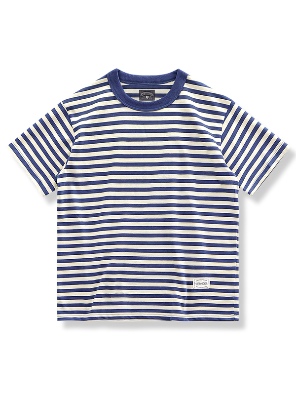 ヴィンテージブルー＆ホワイトのストライプが映えるコットンTシャツ。
