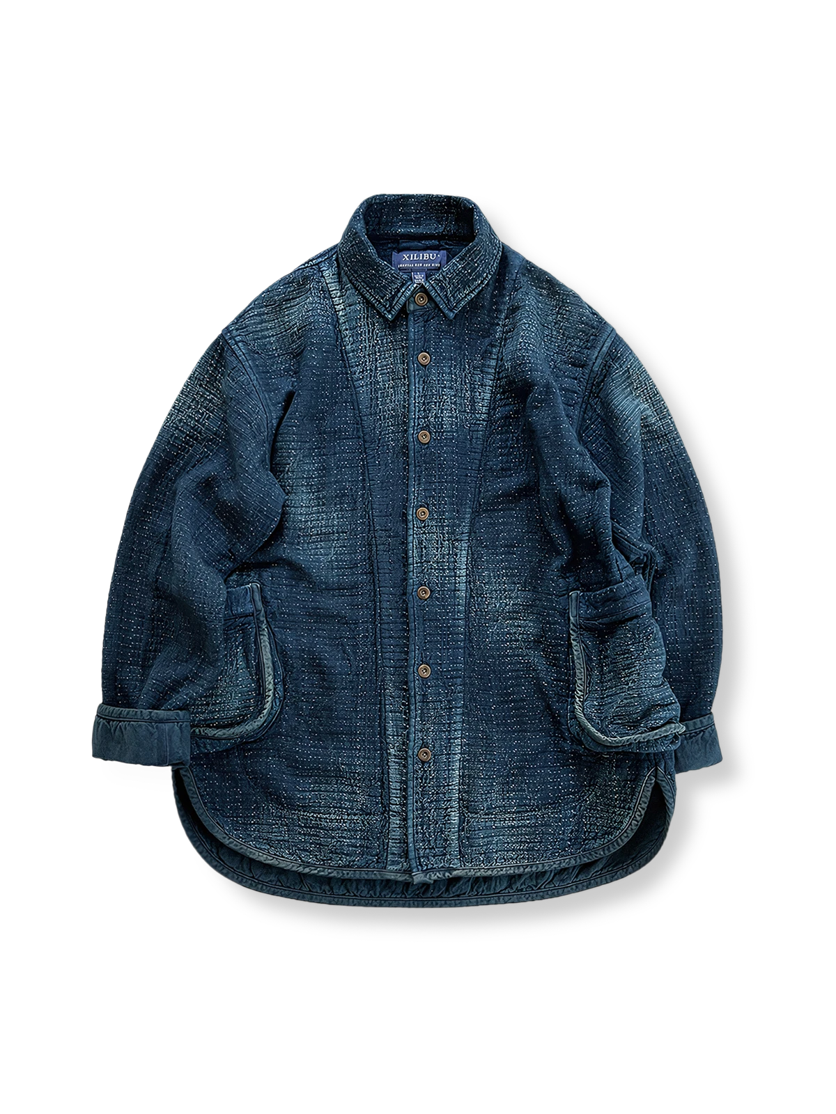 植物藍染めと刺し子ステッチが特徴のルーズフィットシャツジャケット