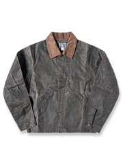 イギリスワックスドワークジャケットの全体正面画像、ワックス加工生地とコーデュロイ襟のディテール。