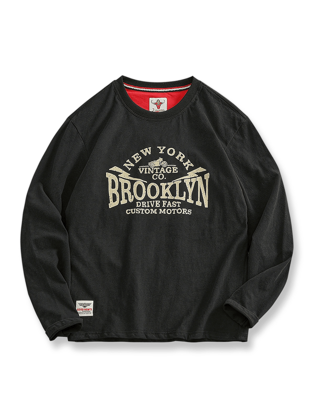 BROOKLYNロゴのヴィンテージプリントと裾パッチが特徴の長袖Tシャツ