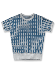 ケーブルニットジャカード半袖Tシャツの全体展示、クラシックなツイスト模様とスリムフィットを示す。