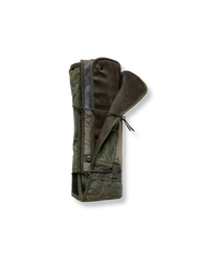 軍用帆布パッチワークとウール裏地を組み合わせたヴィンテージ風ラグ。ウォッシュ＆エイジング加工で屋内外に対応するデザイン。