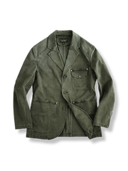 ハンティングディテールを取り入れたカジュアルスーツジャケットのフロントビュー