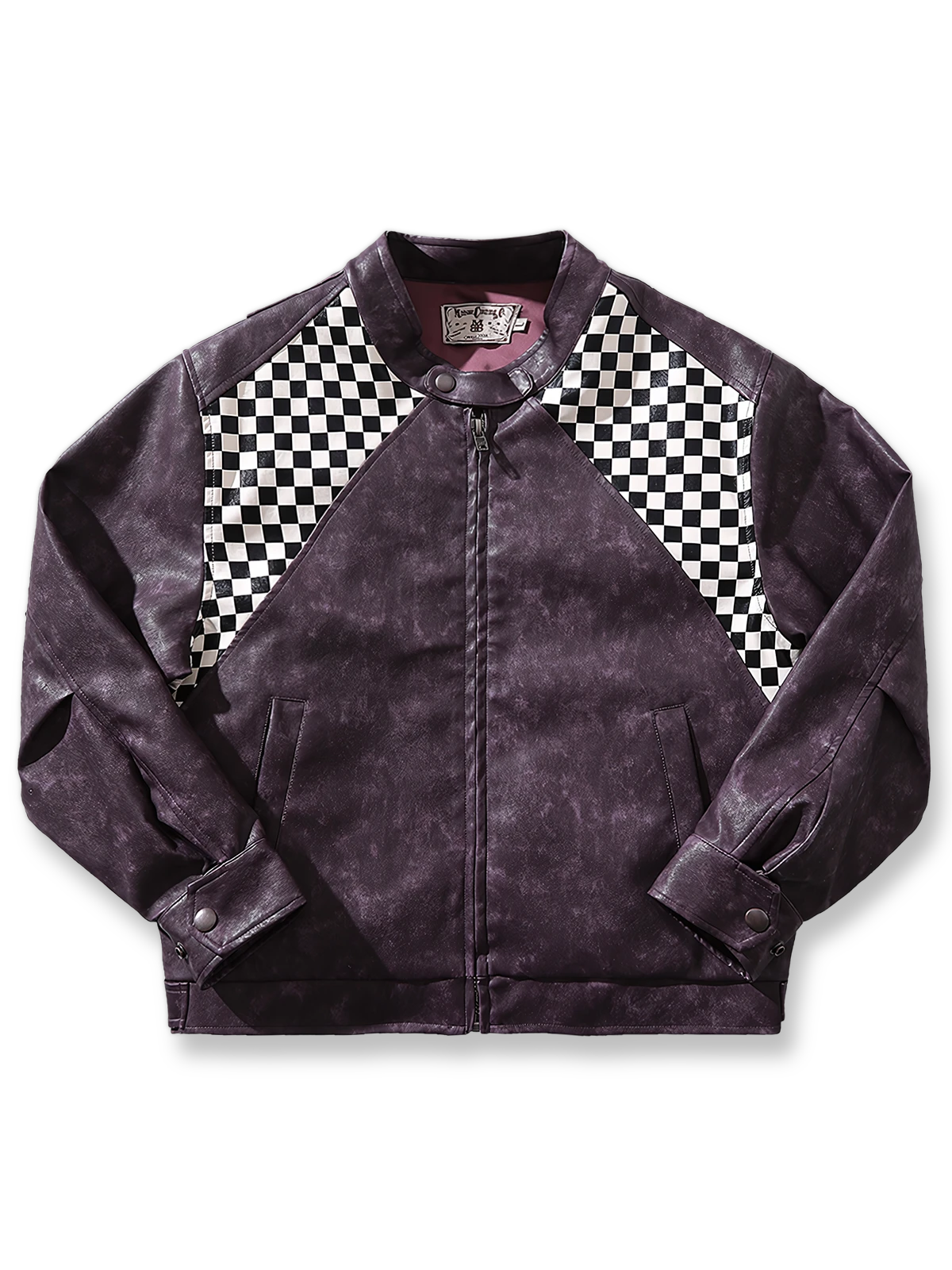 チェッカーフラッグ柄パッチとアンティークジッパーが特徴のヴィンテージPUレザージャケット。