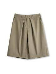 Aラインシルエットと人字織りコットン素材が特徴のワイドショーツ