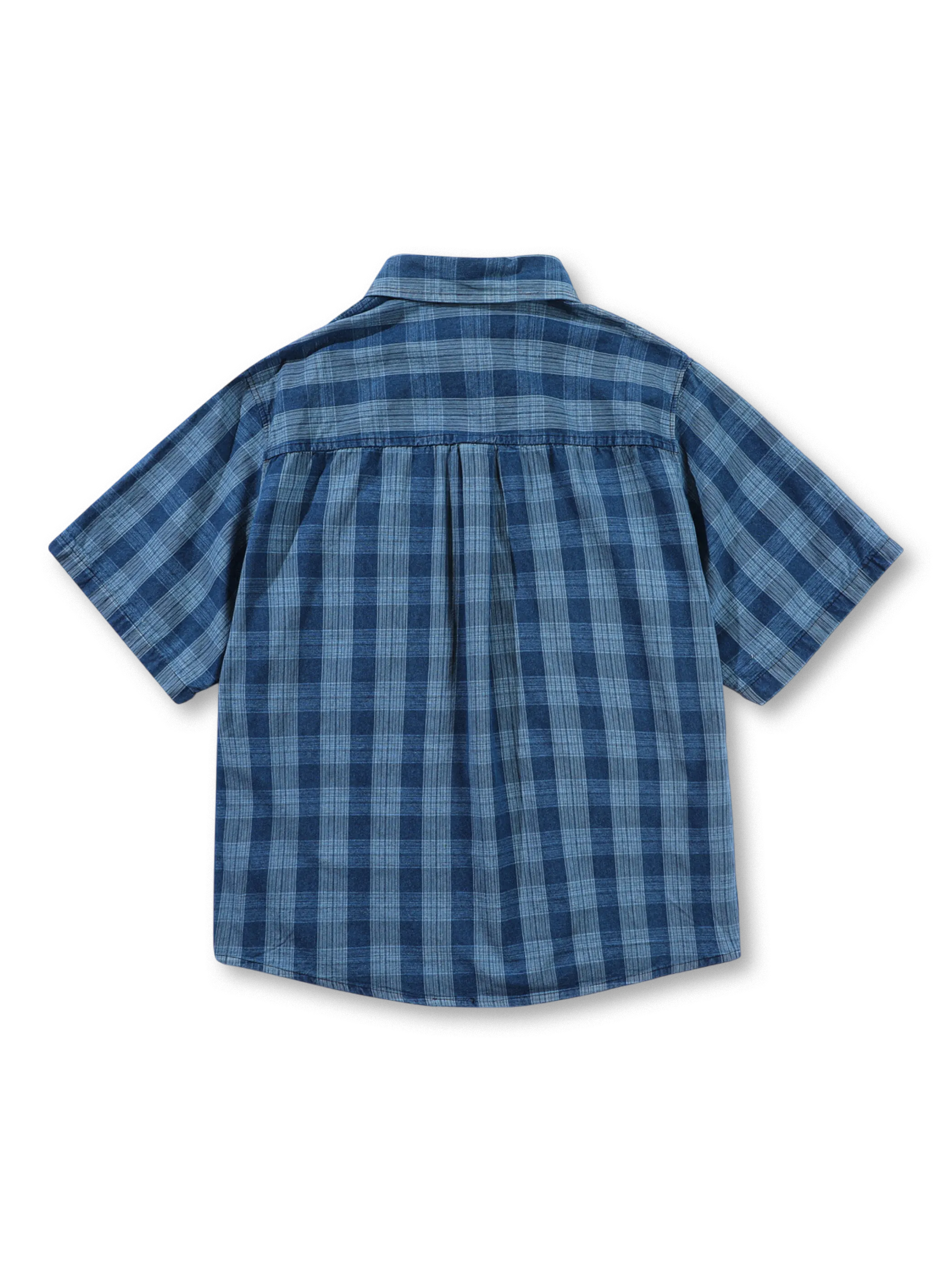 Cityboyマルチポケットワークシャツの全身ビュー、多口ポケットとゆったりシルエットを強調。