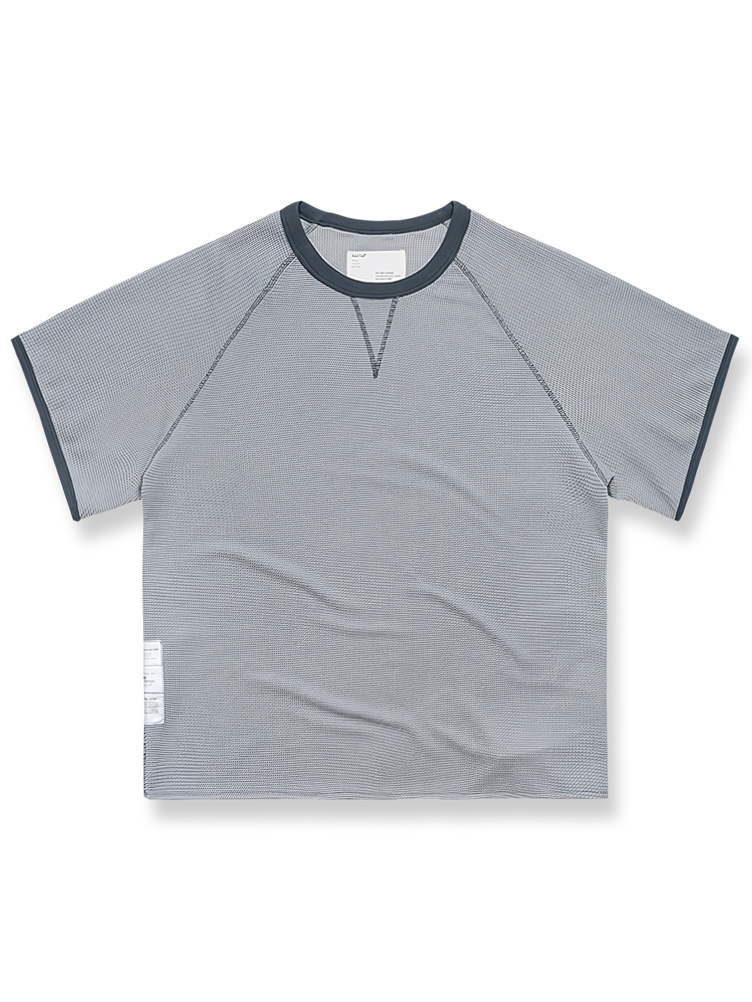 ワッフル編みと配色パイピングが特徴のショートスリーブTシャツ。