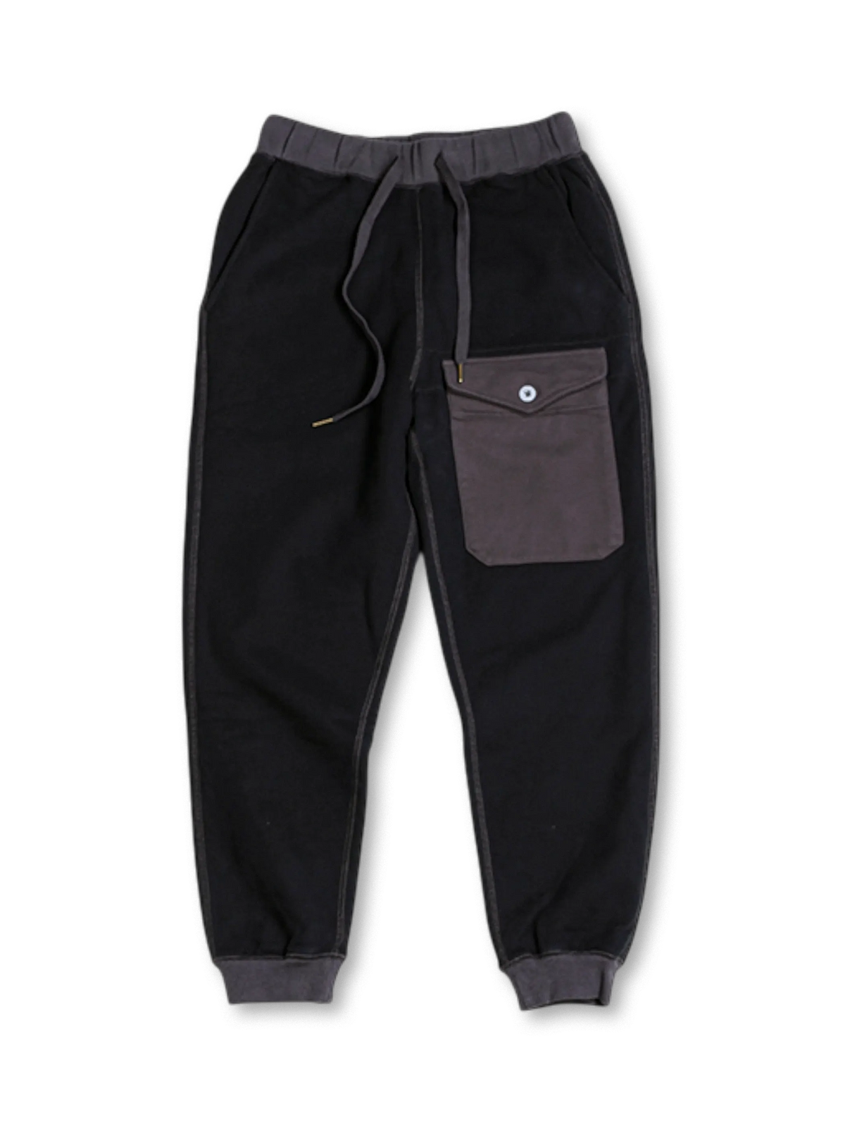 厚手起毛フリース製カラーブロック作業風ポケット付きジョガーパンツ。伸縮ウエストバンドとドローコード付き。