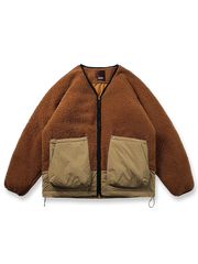 カラーブロックデザインのラムスキンダウンジャケット（襟なしタイプ）