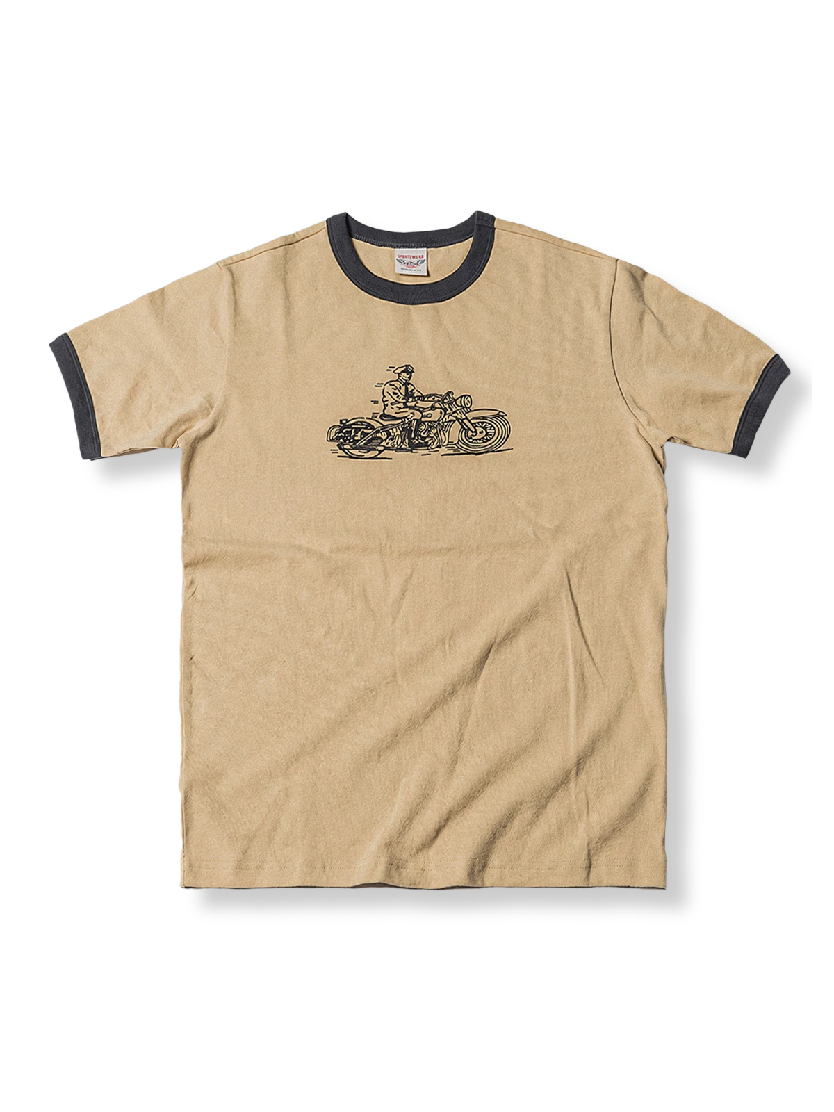 コントラストカラーの襟と袖リブにバイカープリントが施された半袖Tシャツ。