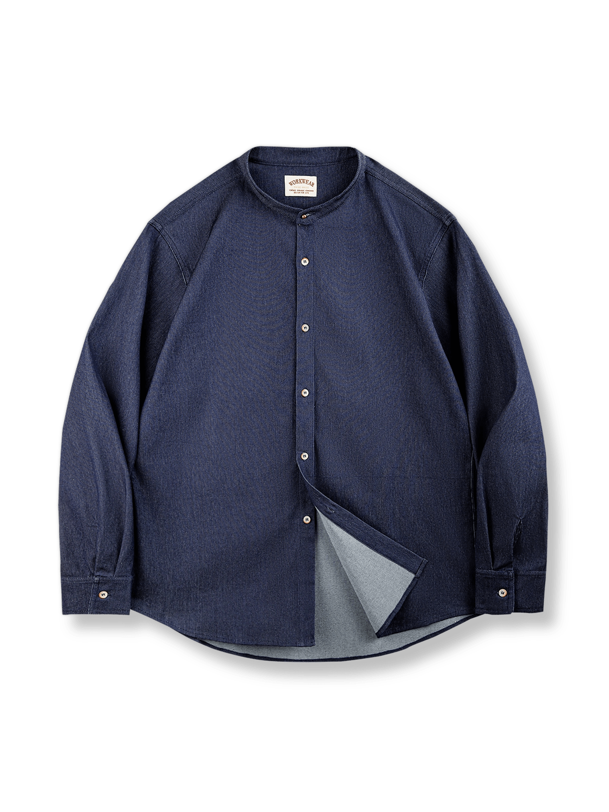 涼感素材とウォッシュ加工が特徴のクルーネックデニムシャツ