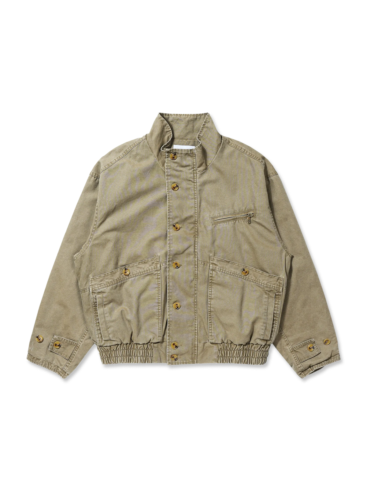 上質なコットンツイルとウォッシュ加工によるヴィンテージ風コーデュロイワークジャケット。多ポケットとゴム入り袖口で機能的かつ防風性に優れたデザイン。通勤やアウトドアに適したアイテム。