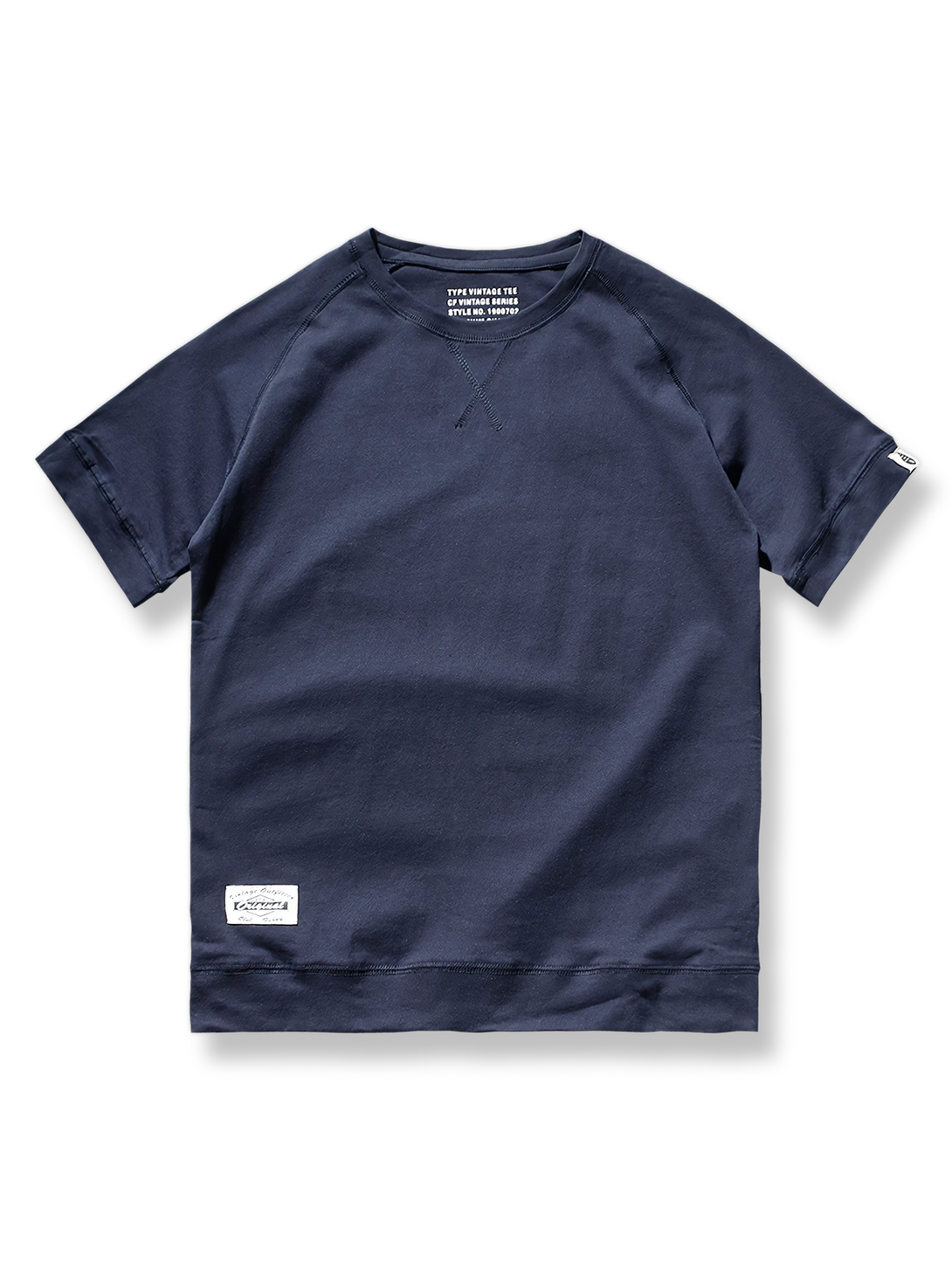 ５色展開のシンプルなクルーネック半袖Tシャツ。