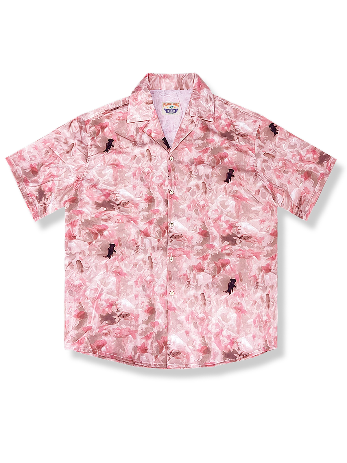 ピンクの金魚柄とルーズフィットが特徴のコットンポリエステル混紡キューバカラーアロハシャツ