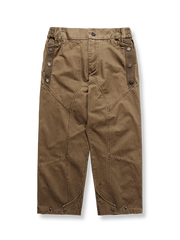 デコンストラクションパッチワークのカーゴパンツ。ウォッシュ加工と調整可能な裾で快適な着用感。