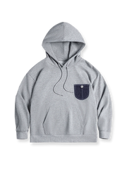 デニムポケットと霜降り模様が特徴のストレッチコットンパーカー、ゆったりシルエットで春秋に最適