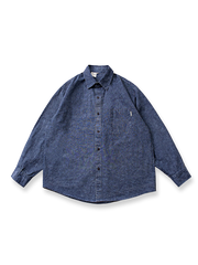 パッチワークとヴィンテージ加工が特徴のデニムシャツジャケット。