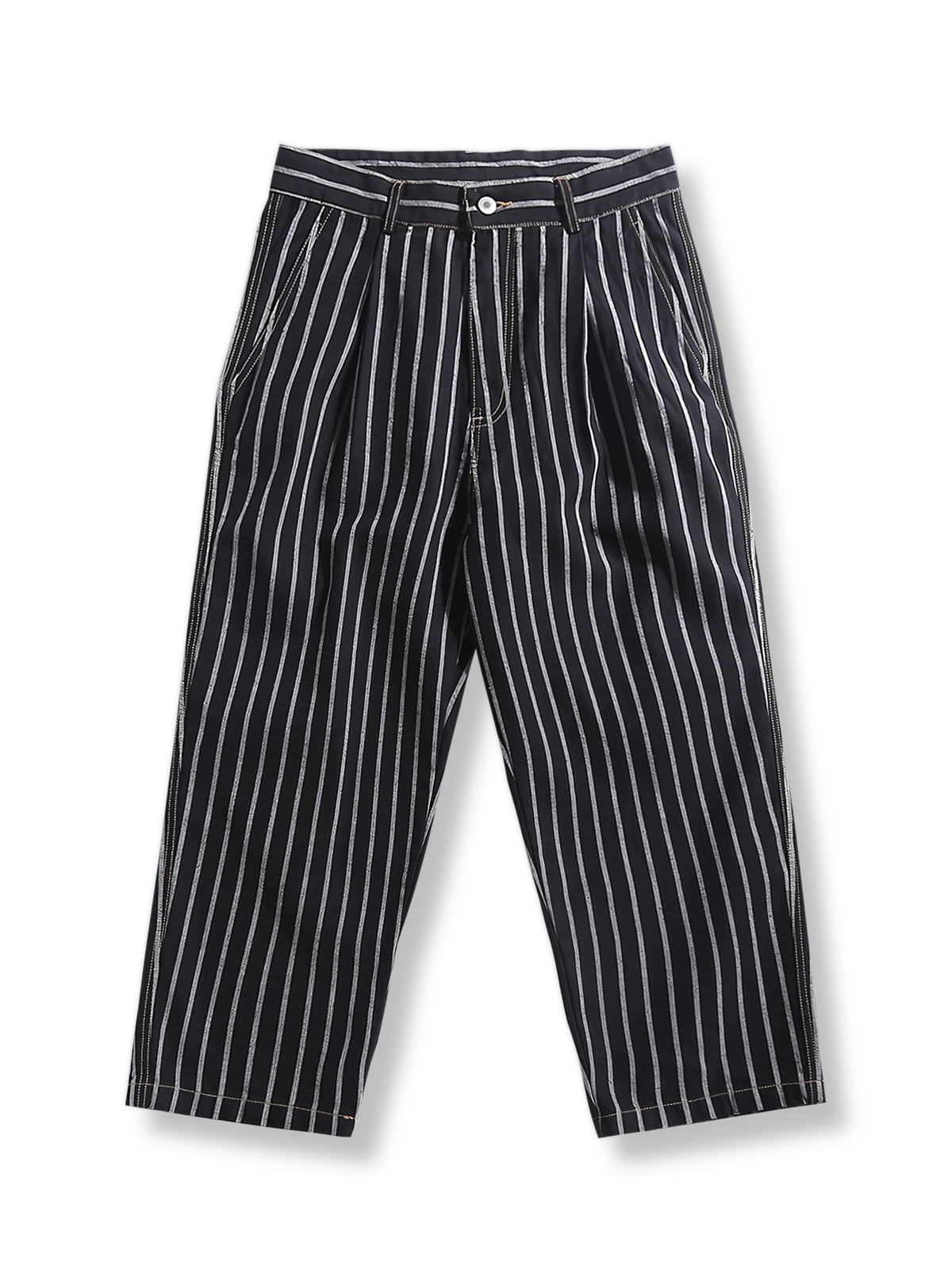 縦ストライプとタックデザインが特徴のヴィンテージデニムワイドパンツの全体像。
