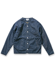 クラシックデニムと中綿入りライニングが特徴のワークジャケット。