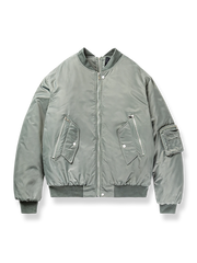 着脱可能ジップで機能性とレトロ感を兼ね備えたフライトジャケット